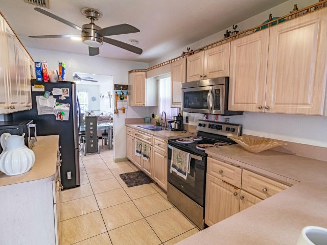 Home for sale at 513 El Vedado - photo 5865742