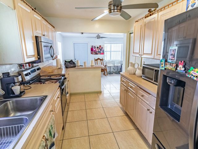 Home for sale at 513 El Vedado - photo 5865743