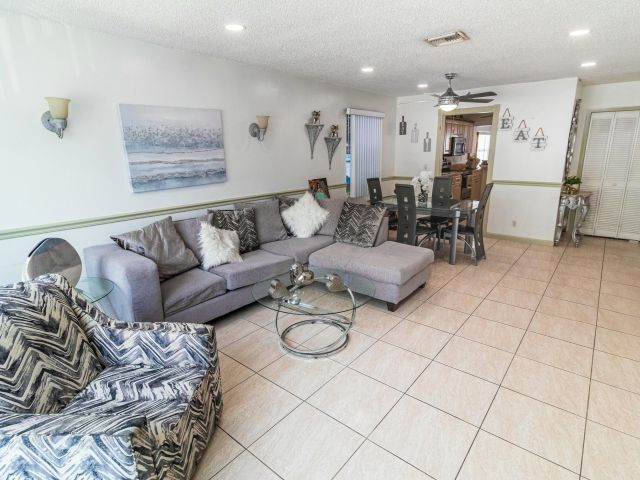 Home for sale at 513 El Vedado - photo 5865754