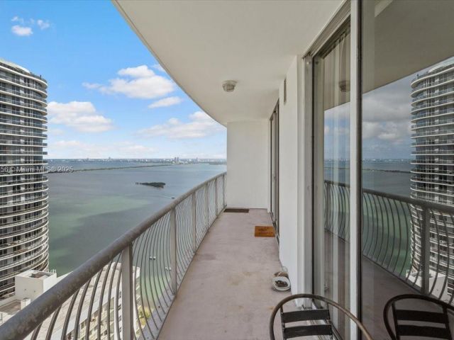 Apartment for sale  Unit #4809 - photo 5835817