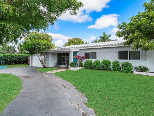 Home for rent at 1949 Windward Dr - photo 5541745