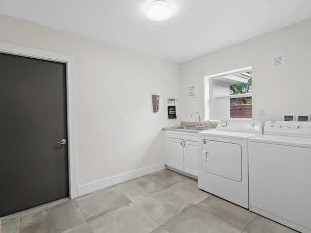 Home for rent at 1949 Windward Dr - photo 5541749