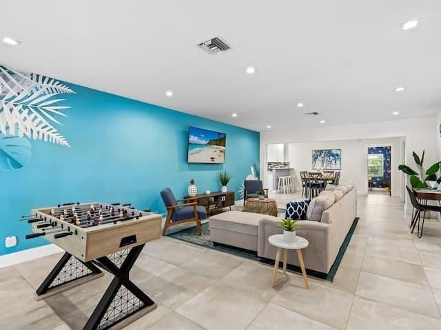 Home for rent at 1949 Windward Dr - photo 5541755