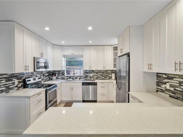 Home for rent at 1949 Windward Dr - photo 5541756