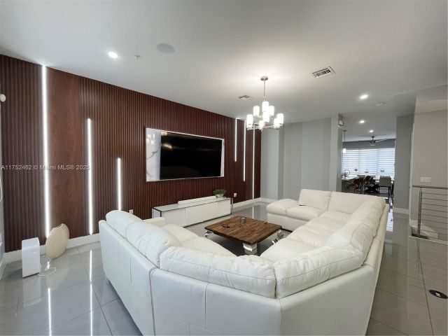 Home for sale at 6651 NW 105th Pl 6651 - photo 5586004