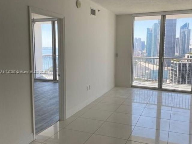 Apartment for sale  Unit #3112 - photo 5652213