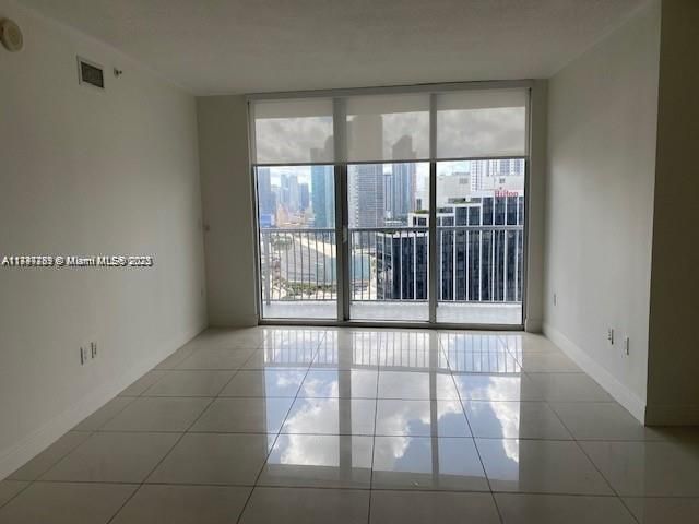 1-bedroom condo for sale in Miami - 1750 N Bayshore Dr 3112 - MondialRealty