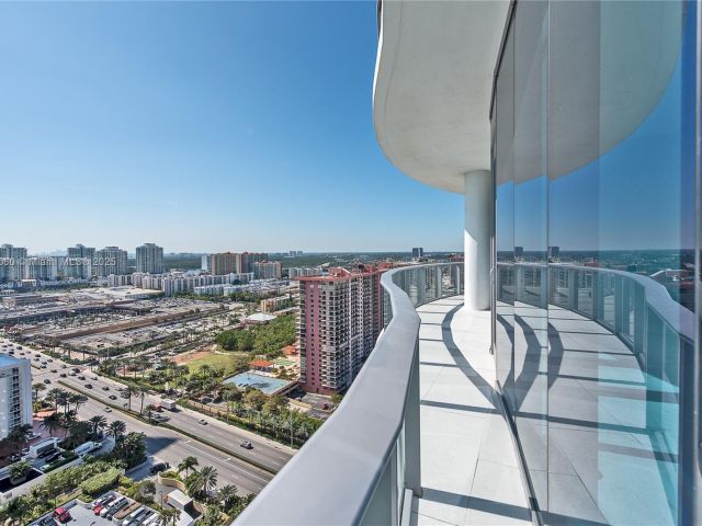 Apartment for sale  Unit #2003 - photo 5668580