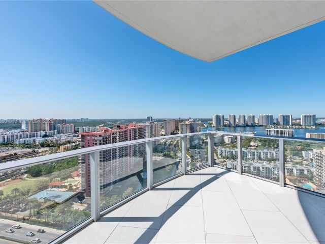 Apartment for sale  Unit #2003 - photo 5668582