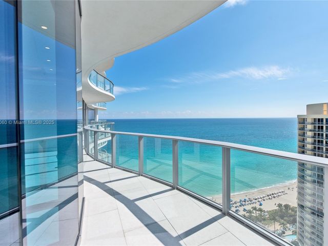 Apartment for sale  Unit #2003 - photo 5668586