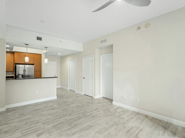 Apartment for sale  Unit #1011 - photo 5988210
