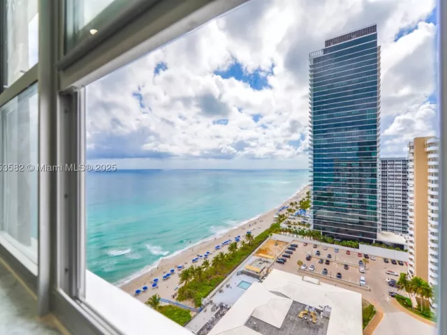 2-bedroom condo for sale in Hallandale Beach - 1950 S Ocean Dr 20L - MondialRealty