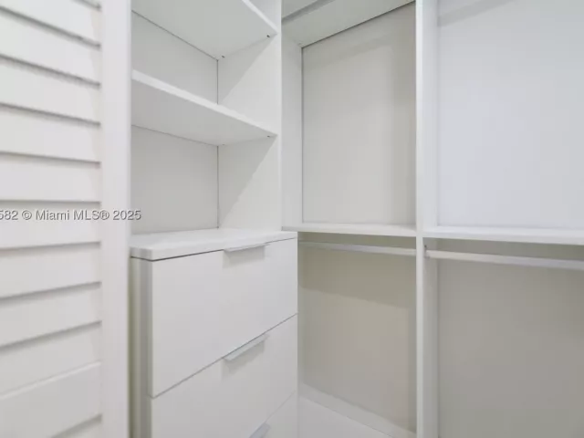 2-bedroom condo for sale in Hallandale Beach - 1950 S Ocean Dr 20L - MondialRealty