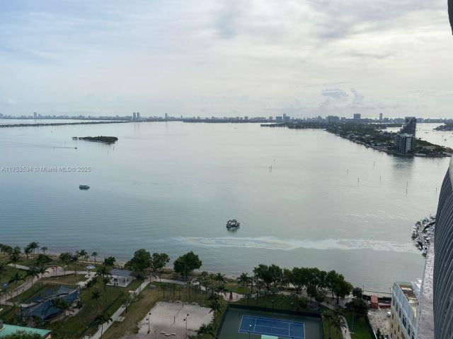 1-bedroom condo for sale in Miami - 1750 N Bayshore Dr 2905 - MondialRealty