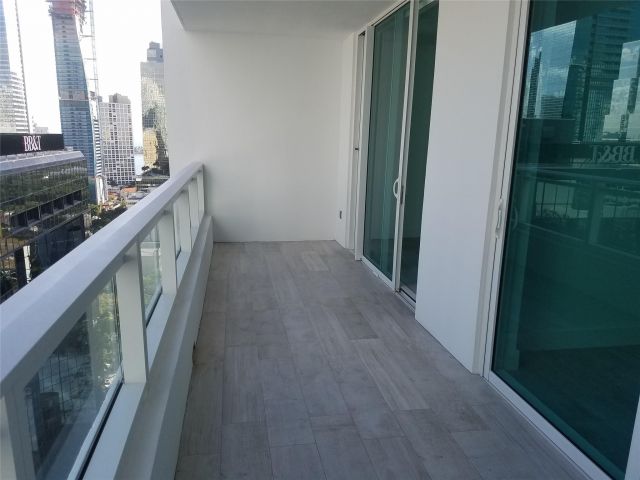 Apartment for sale  Unit #2404 - photo 5622431