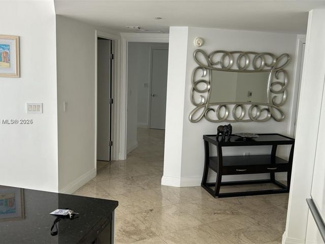 Apartment for rent  Unit #3208 - photo 5672669