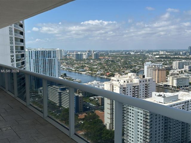 Apartment for rent  Unit #3208 - photo 5672681