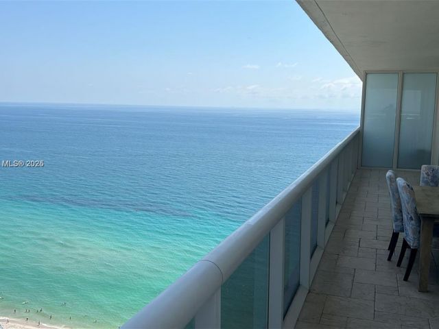 Apartment for rent  Unit #3208 - photo 5672683