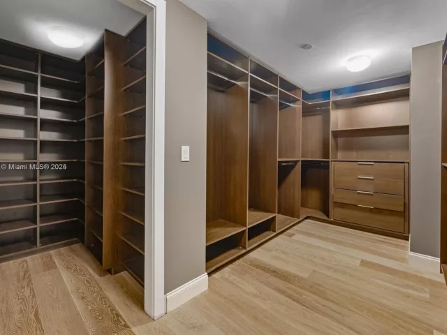 Apartment for sale  Unit #4705 - photo 5670297