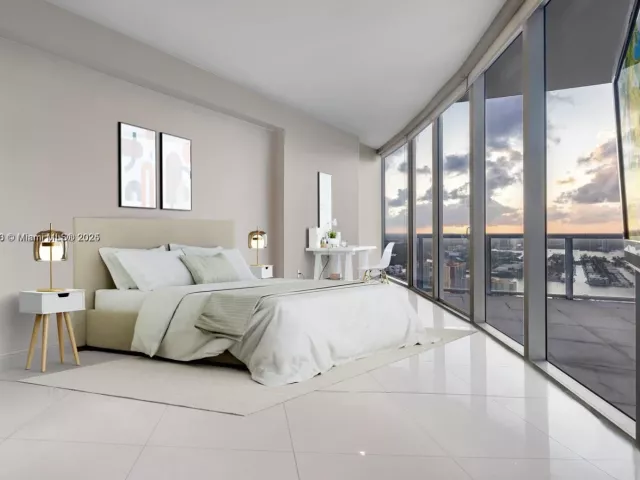 Apartment for sale  Unit #4705 - photo 5670301