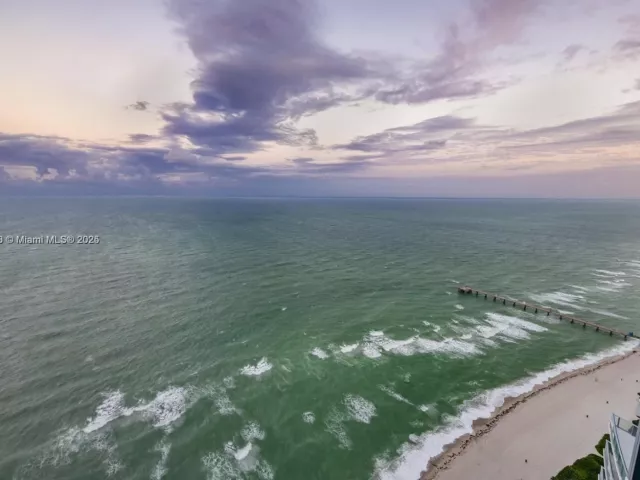 Apartment for sale  Unit #4705 - photo 5670293