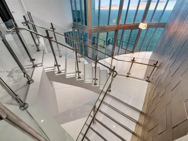 Apartment for sale  Unit #4705 - photo 5670295