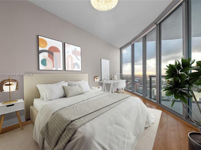 Apartment for sale  Unit #4705 - photo 5670300