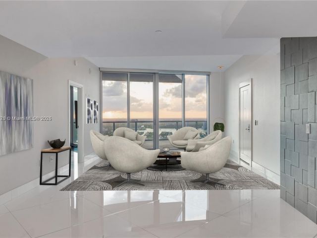 Apartment for sale  Unit #4705 - photo 5670304