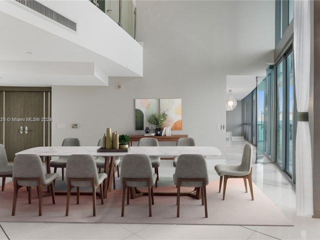 Apartment for sale  Unit #4705 - photo 5670306