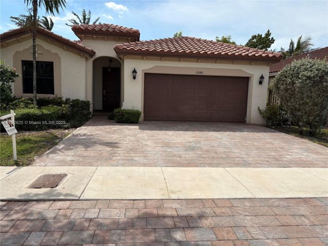 Home for sale at 15340 SW 176th Ln - photo 5715528