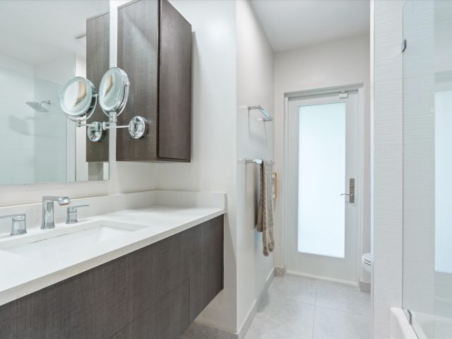 Home for sale at 113 Burning Tree Lane - photo 5587856