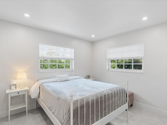 Home for sale at 113 Burning Tree Lane - photo 5587857