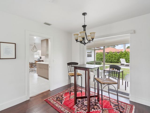 Home for sale at 113 Burning Tree Lane - photo 5587859