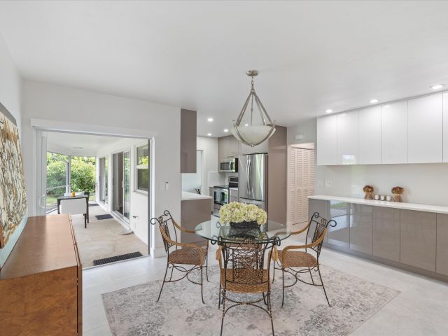 Home for sale at 113 Burning Tree Lane - photo 5587861