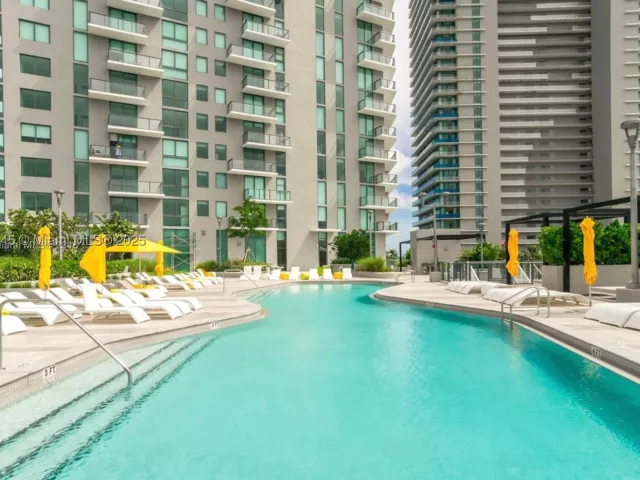 2-bedroom condo for sale in Miami - 501 NE 31st St 2009 - MondialRealty