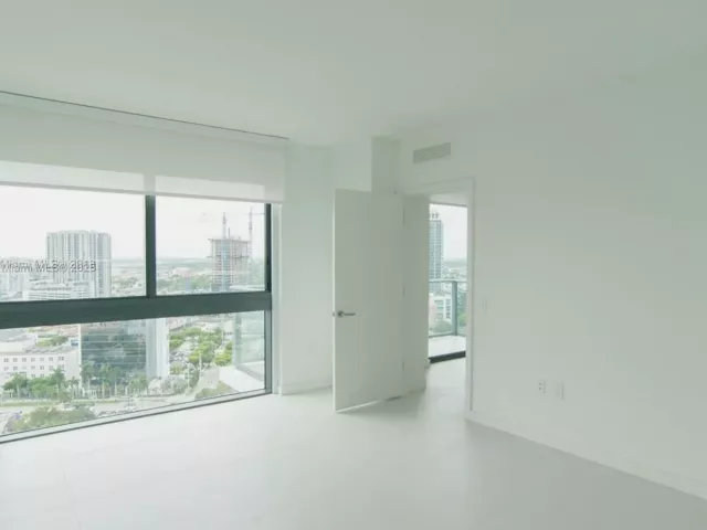 2-bedroom condo for sale in Miami - 501 NE 31st St 2009 - MondialRealty
