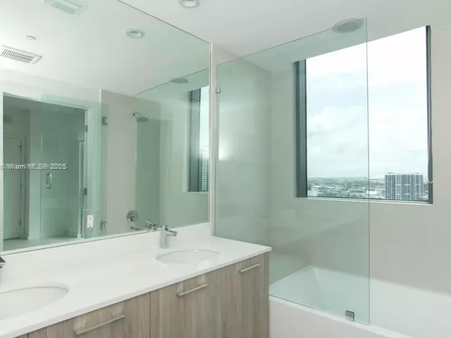 2-bedroom condo for sale in Miami - 501 NE 31st St 2009 - MondialRealty