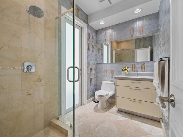 Home for sale at 6 Coconut Ln - photo 5573694