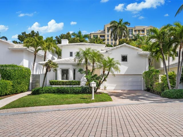 Home for sale at 6 Coconut Ln - photo 5573705