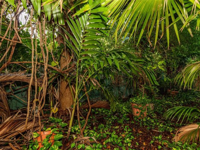 Home for sale at 2518 NE 206th Ter - photo 5909612