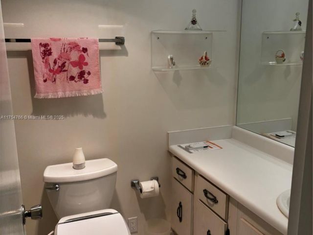 Apartment for sale  Unit #2217 - photo 5734508