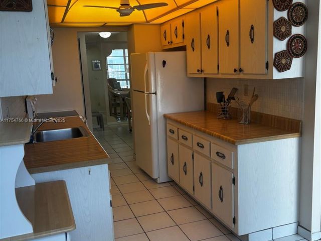 Apartment for sale  Unit #2217 - photo 5734511