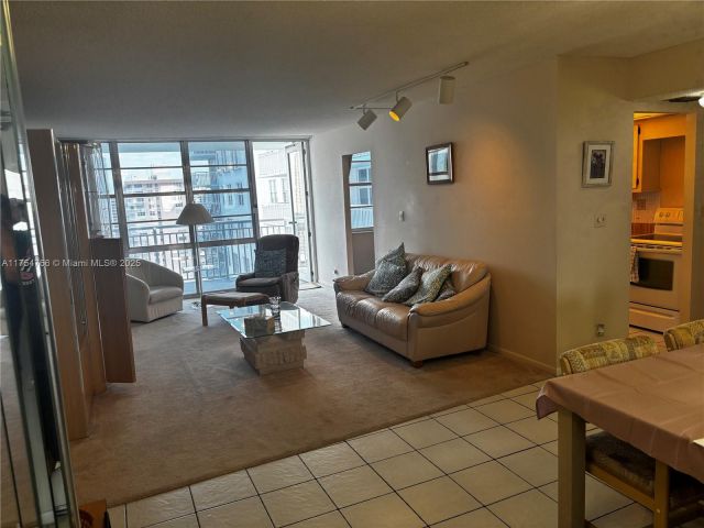 Apartment for sale  Unit #2217 - photo 5734520