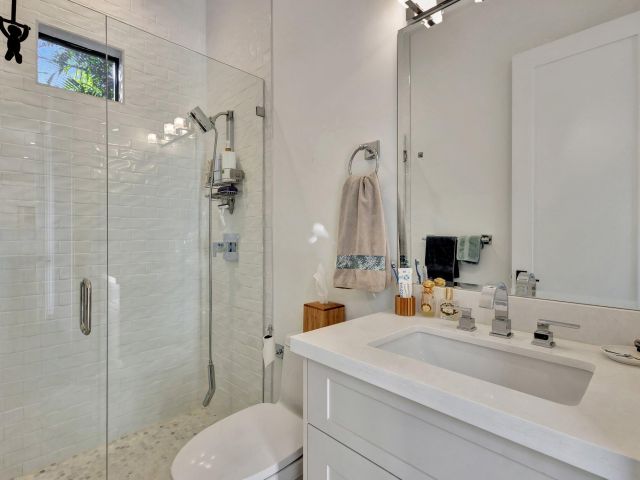 Home for sale at 718 NW 5th Avenue - photo 5813578