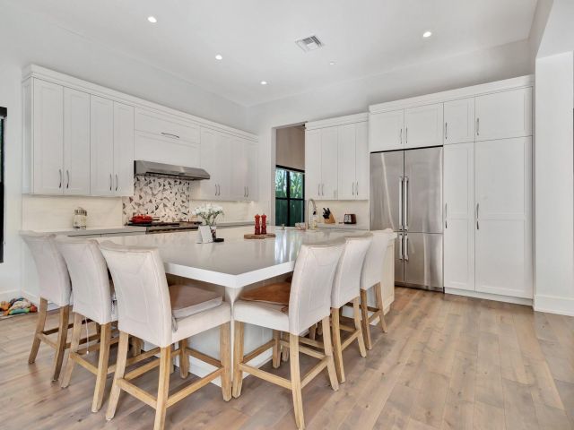 Home for sale at 718 NW 5th Avenue - photo 5813586