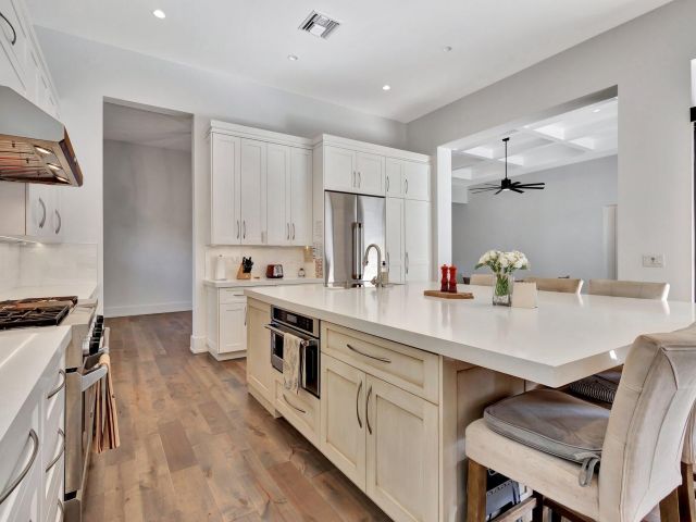 Home for sale at 718 NW 5th Avenue - photo 5813589