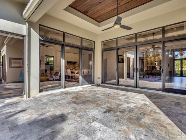 Home for sale at 718 NW 5th Avenue - photo 5813593