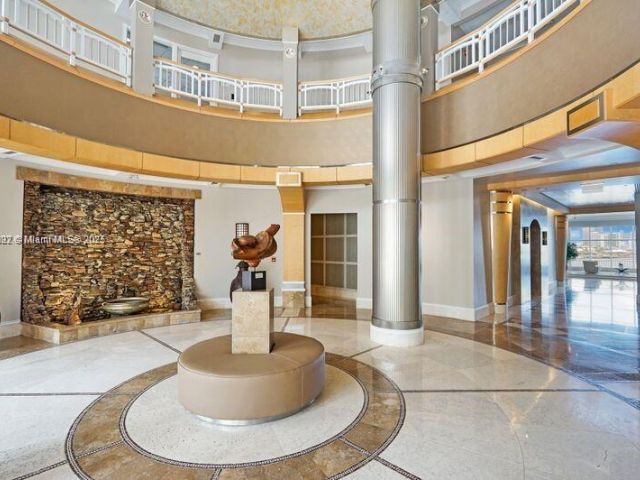 Apartment for sale  Unit #4002 - photo 6203253