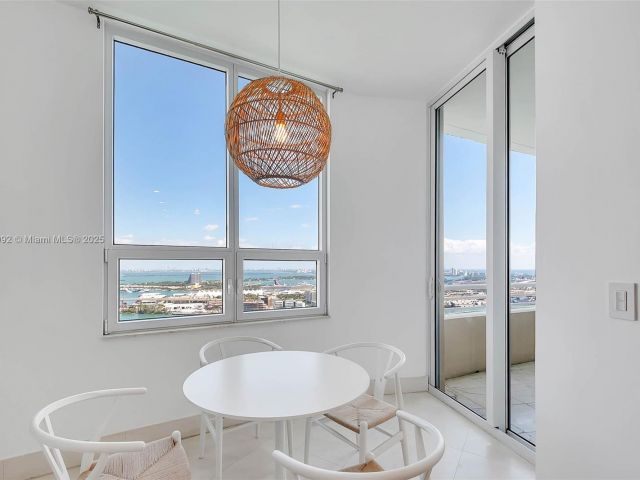 Apartment for sale  Unit #4002 - photo 6203258