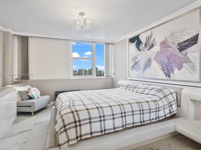 Apartment for sale  Unit #1607 - photo 5662485